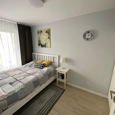 Appartamento Cozy With Garage Not Far From The