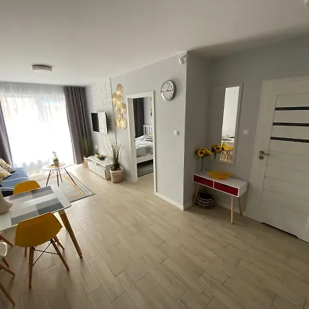 Appartamento Cozy With Garage Not Far From The *